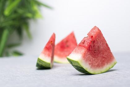 刺梨吃瓜生椰吃西瓜好吗,刺梨、瓜果与椰汁的完美邂逅