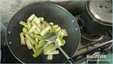 葫芦瓜怎么炒着吃,家常美味轻松学