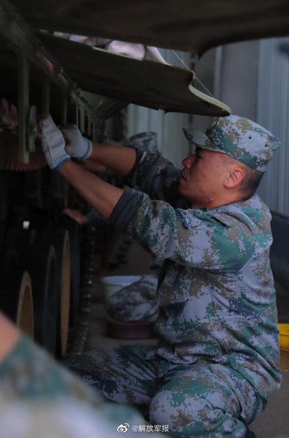 吃瓜兵哥,趣味横生的军旅生活