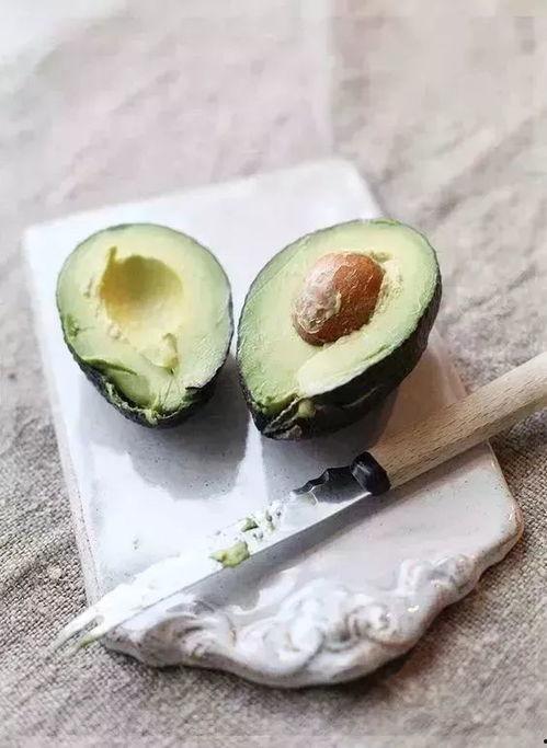 晚上吃小乳瓜,小乳瓜带来的清新滋味